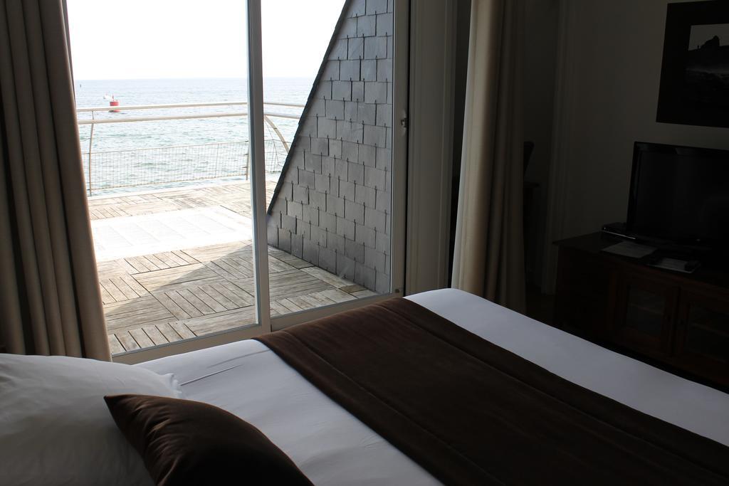 Hotel Le Poisson D'Avril Guilvinec Zimmer foto