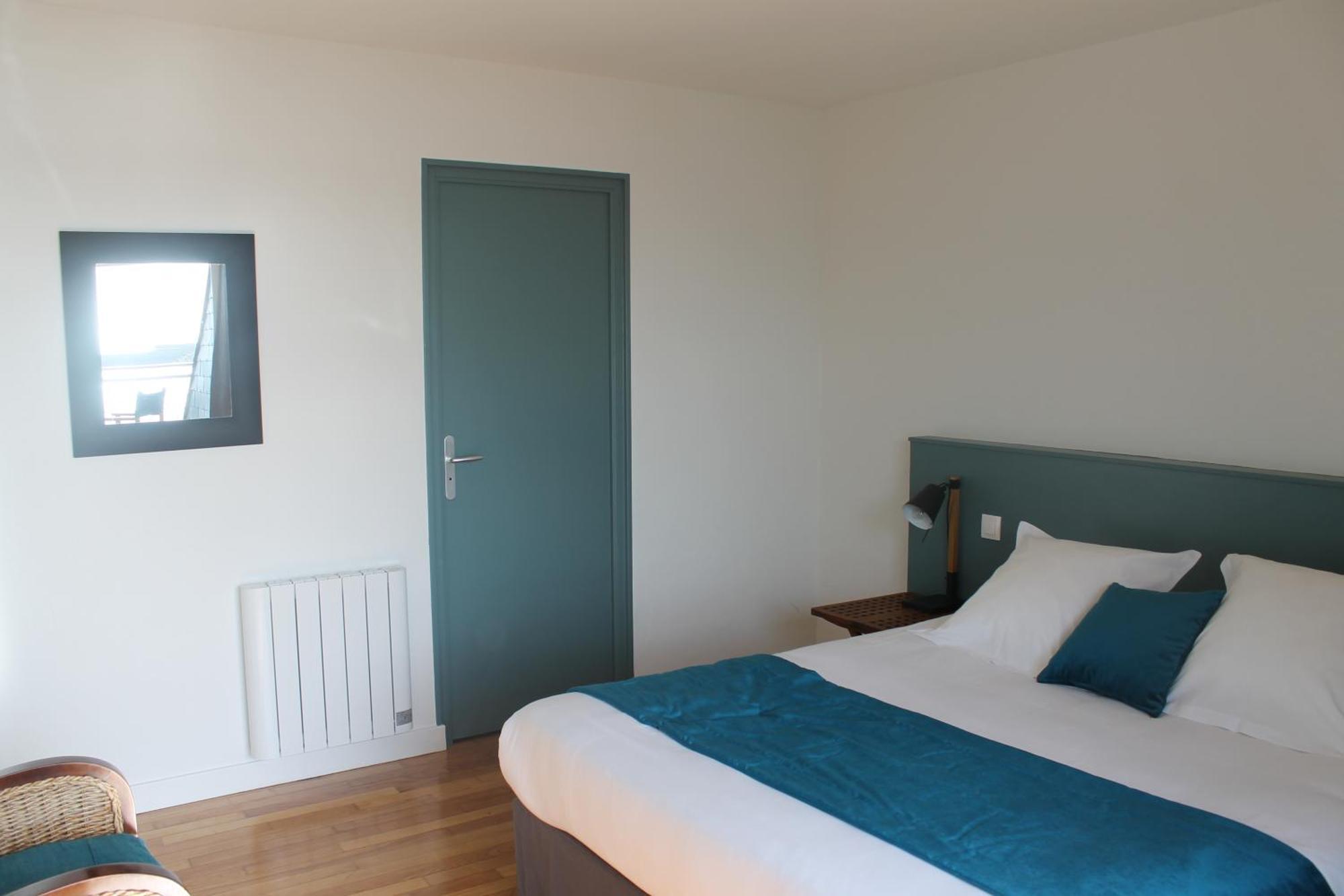 Hotel Le Poisson D'Avril Guilvinec Zimmer foto